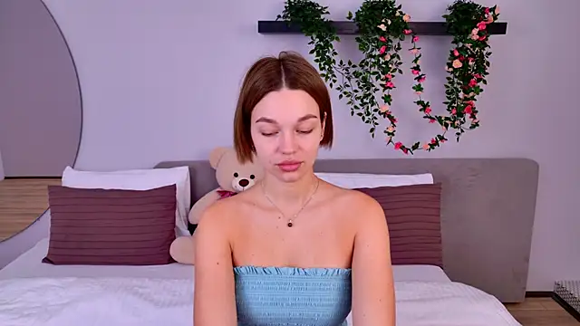 Snapshot of DanaLoved chatting on February 2025 07:44:02 AM DanaLoved online show from February 2025 07:44:02 AM