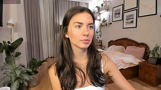 NicoleLuv online show from February 2026 04:08:01 PM