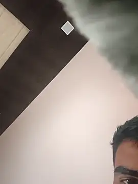 yourboy2000   online show from January 2026 11:25:01 AM