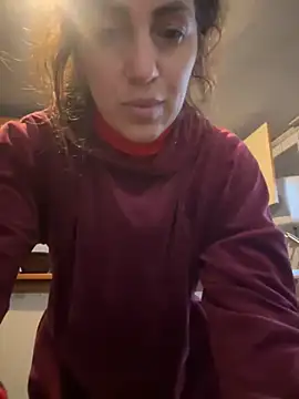 EmaSkyes online show from December 2025 02:11:01 PM