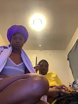 Snapshot of honeybrow chatting on March 2025 02:18:02 AM honeybrow online show from March 2025 02:18:02 AM