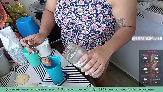 Snapshot of EmpaticBolillo chatting on January 2025 04:24:01 PM EmpaticBolillo online show from January 2025 04:24:01 PM