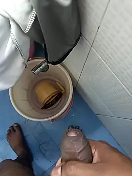 Snapshot of Mmm992170 chatting on February 2025 04:55:01 AM Mmm992170 online show from February 2025 04:55:01 AM