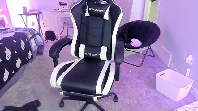 Snapshot of mollygordan chatting on October 2025 03:07:02 AM mollygordan online show from October 2025 03:07:02 AM