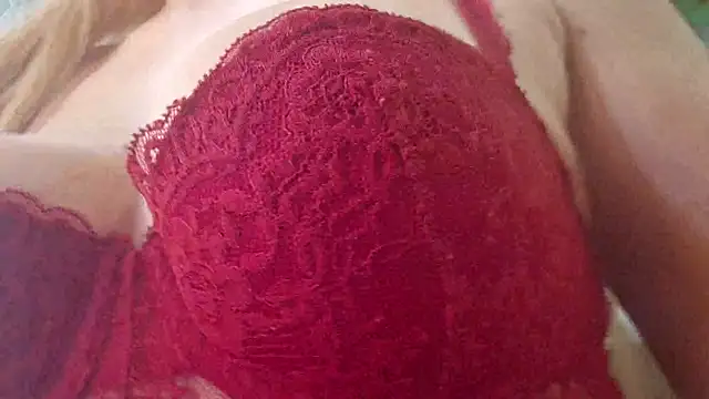 Snapshot of EstrellaWalters chatting on September 2025 05:55:02 AM EstrellaWalters online show from September 2025 05:55:02 AM