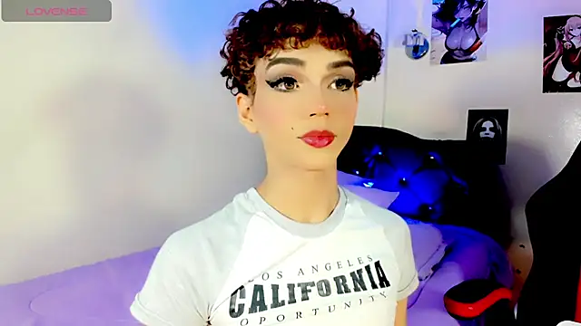 Snapshot of Elissa_taylor_ chatting on November 2025 07:12:01 PM Elissa taylor online show from November 2025 07:12:01 PM