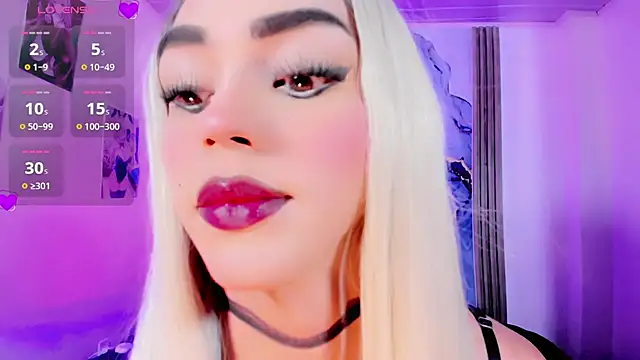 Snapshot of Elissa_taylor_ chatting on November 2025 08:22:01 PM Elissa taylor online show from November 2025 08:22:01 PM