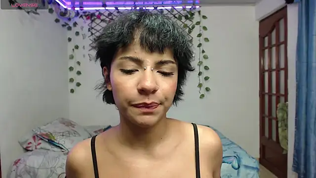 Snapshot of kathina_t chatting on September 2025 09:16:01 PM kathina t online show from September 2025 09:16:01 PM