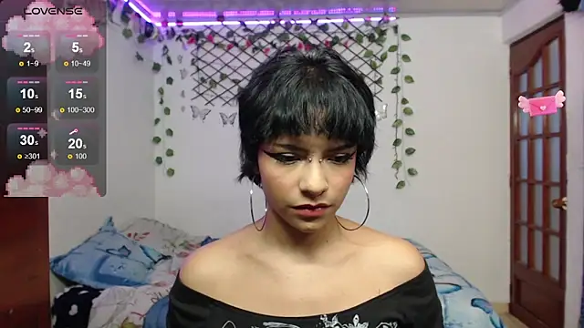 Snapshot of kathina_t chatting on September 2025 08:01:01 PM kathina t online show from September 2025 08:01:01 PM