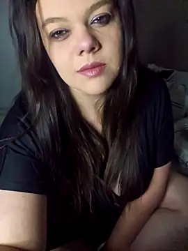 Snapshot of CheekyCurvesSA chatting on November 2025 03:09:02 AM CheekyCurvesSA online show from November 2025 03:09:02 AM