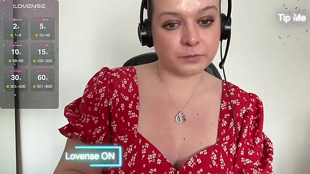 NaughtyWifeUK online show from February 2025 02:59:02 PM