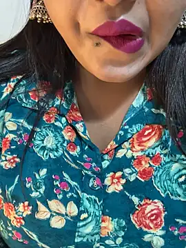 Ayesha mahi online show from October 2025 09:41:01 AM