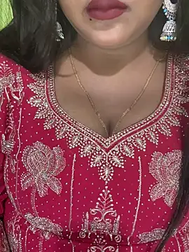 Snapshot of Ayesha_mahi chatting on May 2026 06:52:01 AM Ayesha mahi online show from May 2026 06:52:01 AM