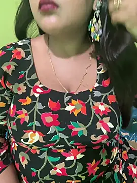 Snapshot of Ayesha_mahi chatting on May 2026 08:00:01 AM Ayesha mahi online show from May 2026 08:00:01 AM