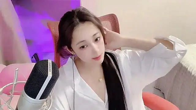 Daisy-77 online show from September 2025 06:51:02 PM