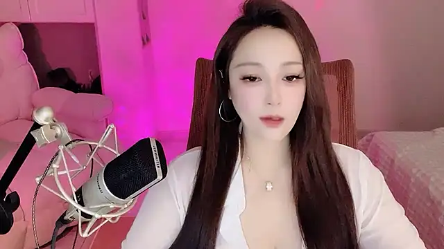 Daisy-77 online show from October 2025 12:05:02 PM