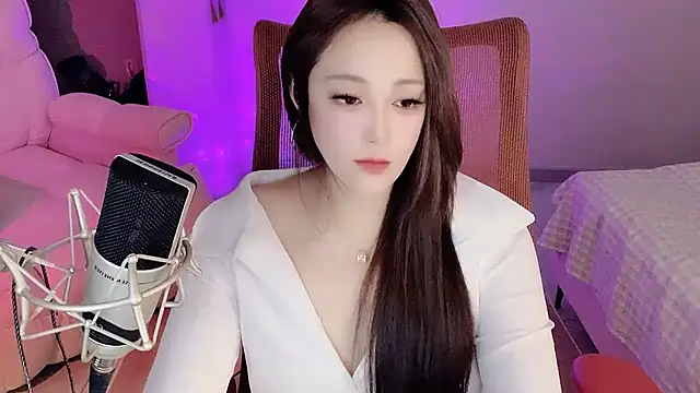 Daisy-77 online show from October 2025 01:48:02 PM