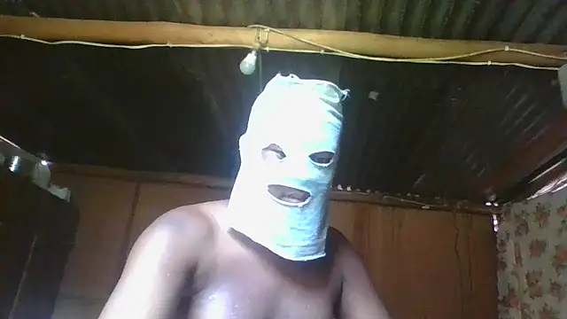 Snapshot of African_Masked_Couple chatting on February 2025 10:52:01 AM African Masked Couple online show from February 2025 10:52:01 AM