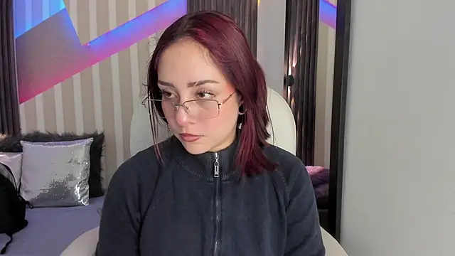 emily layton online show from November 2025 02:52:02 PM