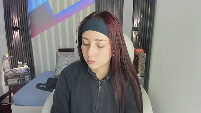 emily layton online show from December 2025 03:41:01 PM