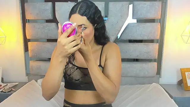 Alison Chan  online show from December 2025 03:54:01 PM