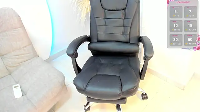 Ada Monroe10 online show from September 2025 01:13:01 PM