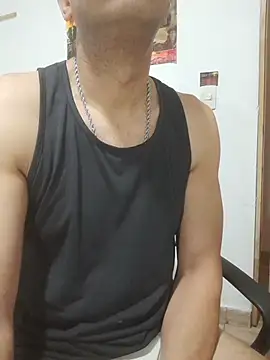 latinmartin73 online show from November 2025 12:07:01 PM