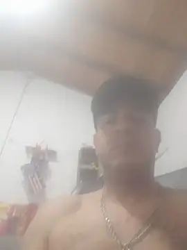 latinmartin73 online show from February 2026 02:25:01 PM