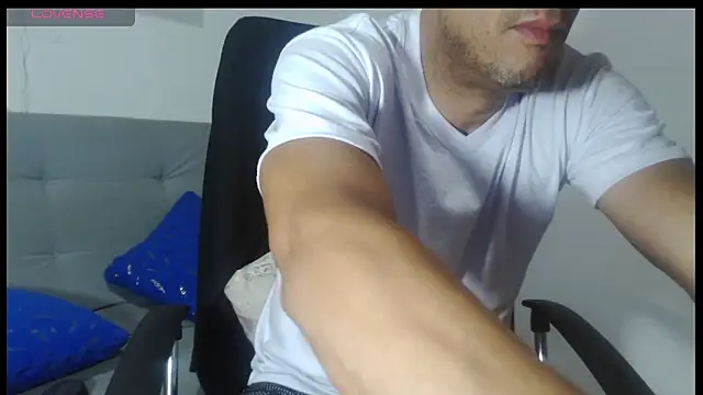 latinmartin73 online show from May 2026 01:01:01 AM