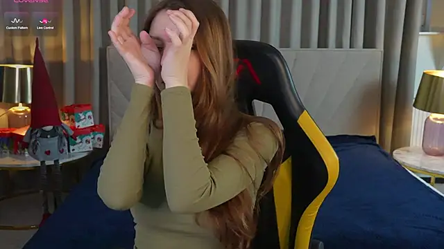 Michelle 054 online show from January 2025 12:47:02 PM