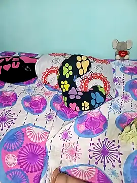 ELISA 90 online show from March 2025 02:01:02 AM