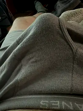 jrizz215 online show from October 2025 06:50:02 PM