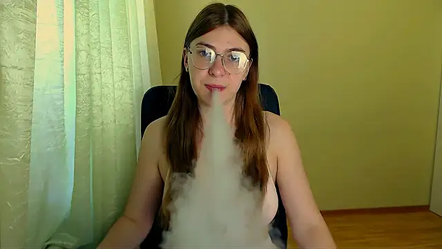 Snapshot of Luna_Lush_ chatting on June 2026 09:30:01 AM Luna Lush online show from June 2026 09:30:01 AM