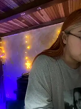 SophiaWeestt99 online show from October 2025 02:43:02 AM