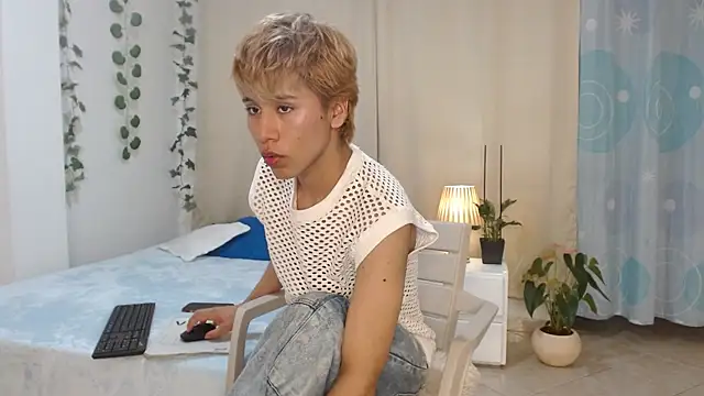 Tommyfoxboy online show from January 2025 11:37:02 PM