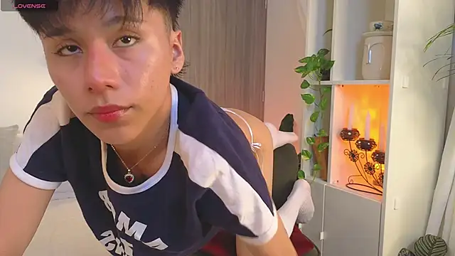 Tommyfoxboy online show from November 2025 01:04:01 PM