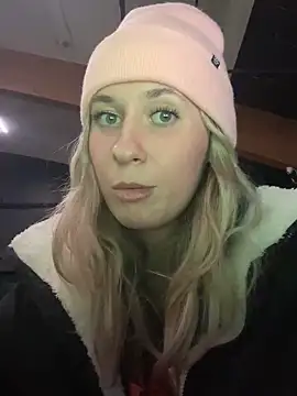 M1ssyk1ssy online show from December 2024 10:12:02 PM