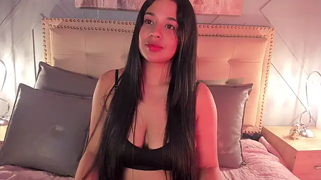 Snapshot of Aitana98_ chatting on December 2024 05:54:02 PM Aitana98 online show from December 2024 05:54:02 PM