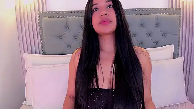 Snapshot of Aitana98_ chatting on February 2025 07:01:02 AM Aitana98 online show from February 2025 07:01:02 AM