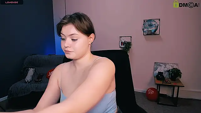 nikole kitt online show from March 2025 07:53:01 PM