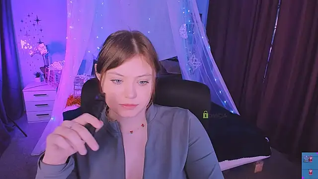 nikole kitt online show from January 2026 08:23:01 PM