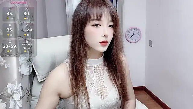 NINIbaby-99 online show from October 2025 03:38:02 PM