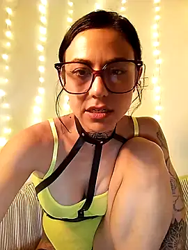 Snapshot of Happygio chatting on January 2025 08:37:02 PM Happygio online show from January 2025 08:37:02 PM