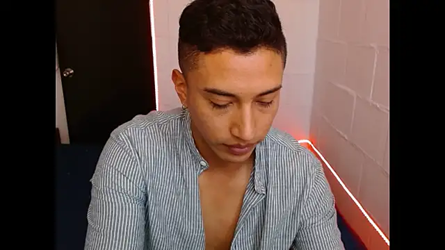 Davixx258 online show from February 2025 07:10:02 PM