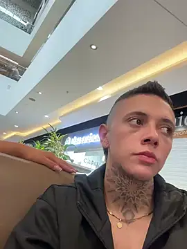 Snapshot of _PhillipBrown chatting on February 2025 02:05:01 PM PhillipBrown online show from February 2025 02:05:01 PM