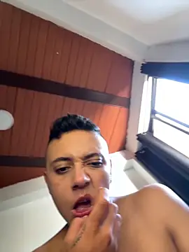 Snapshot of _PhillipBrown chatting on September 2025 02:05:02 PM PhillipBrown online show from September 2025 02:05:02 PM