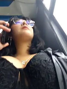 lara moon25 online show from November 2025 08:09:01 PM