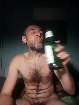 Snapshot of Andrzej-M chatting on October 2025 08:40:01 PM Andrzej-M online show from October 2025 08:40:01 PM