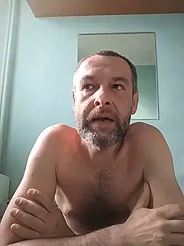 Snapshot of Andrzej-M chatting on May 2026 04:25:02 PM Andrzej-M online show from May 2026 04:25:02 PM