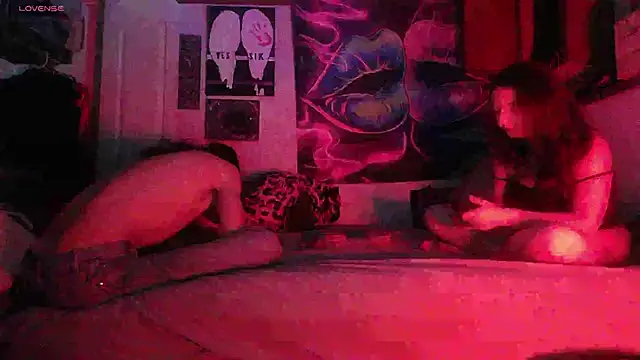 NovaLove2002 online show from November 2025 05:39:02 AM